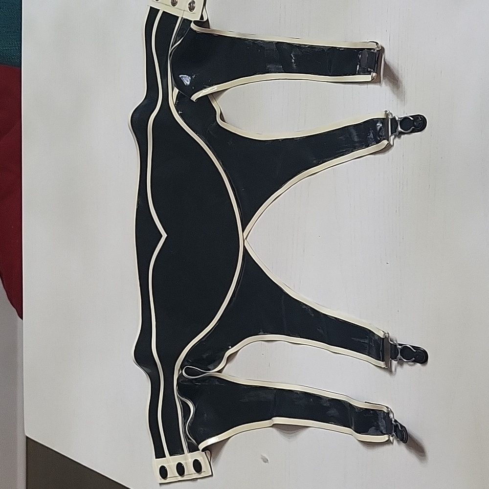 Black with white lips latex garter belt